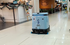 汽車制造廠的智能清潔機(jī)器人